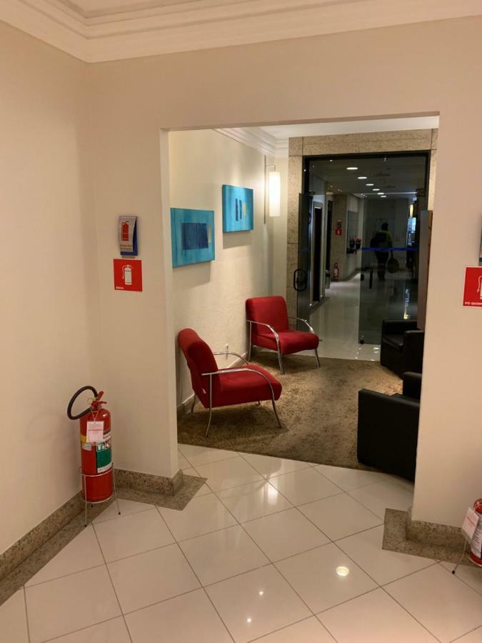Executive Flat Em Frente Ao Aeroporto De Congonhas Apartment Сао Паоло Екстериор снимка
